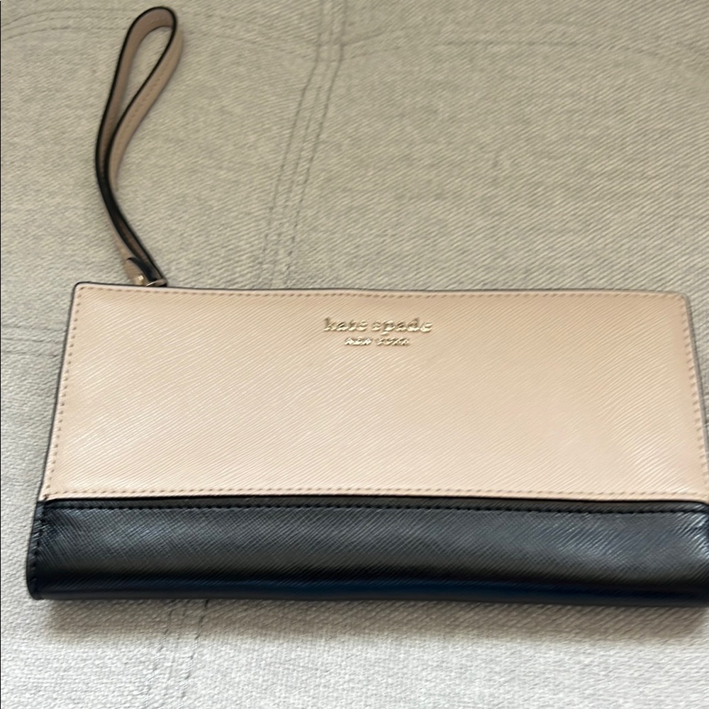 Kate Spade Cream and Black Clutch Wristlet